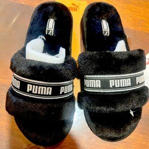 Puma Women Slides size 5